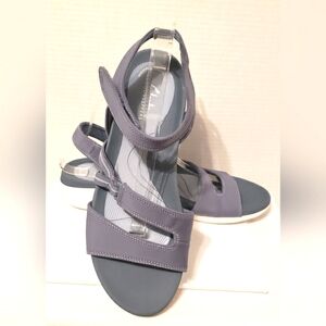 Clarks Cloudsteppers Women's Blue Glide Hi Shore Strappy Sandals Size  11 M